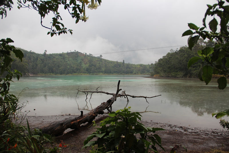 Telaga Warna Dieng